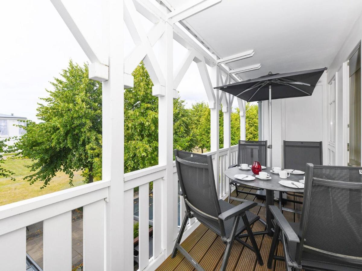 Charming Apartment in Mecklenberg with Balcony Sellin  Exterior foto