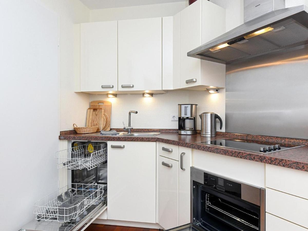 Charming Apartment in Mecklenberg with Balcony Sellin  Exterior foto