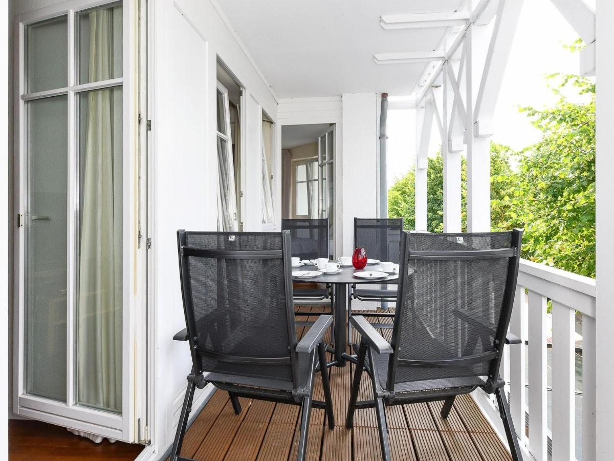 Charming Apartment in Mecklenberg with Balcony Sellin  Exterior foto