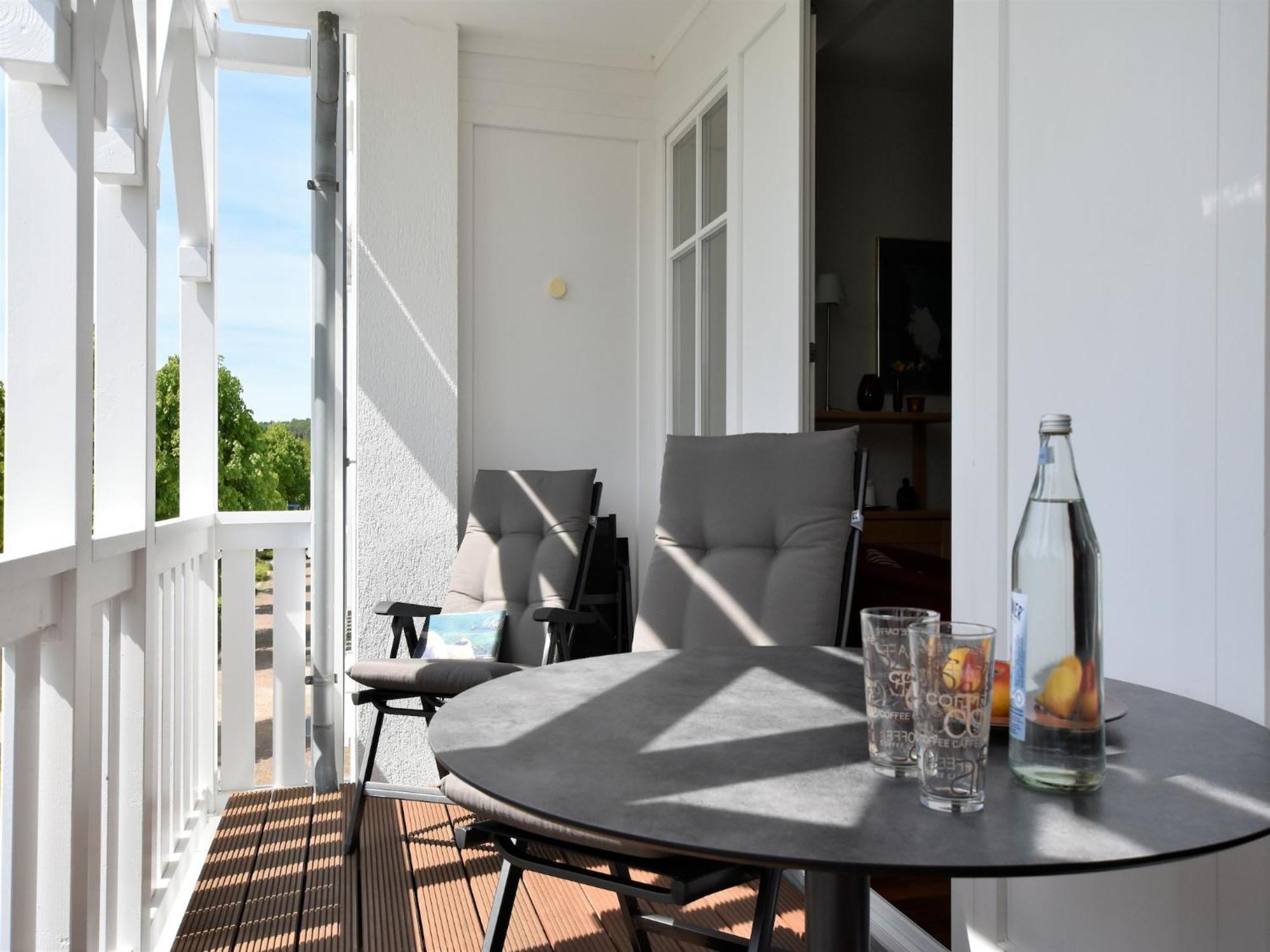 Charming Apartment in Mecklenberg with Balcony Sellin  Exterior foto